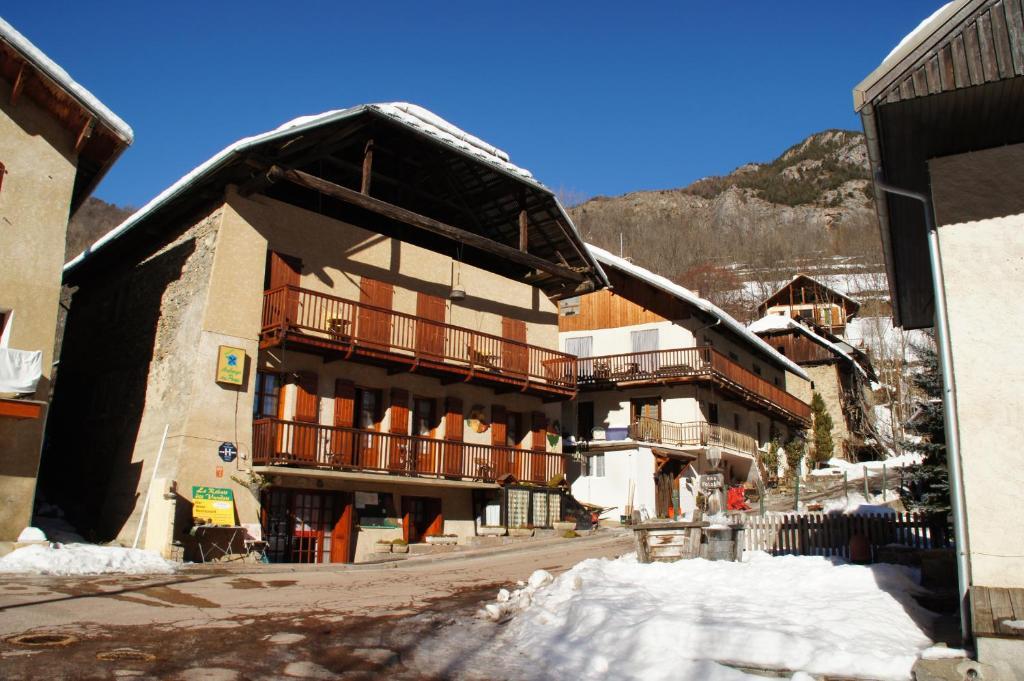 Le Relais Des Vaudois Hotel Freissinieres Exterior photo
